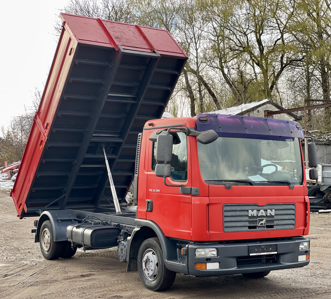 MAN TGL - Camión volquete: foto 2 MAN TGL - Camión volquete: foto 2