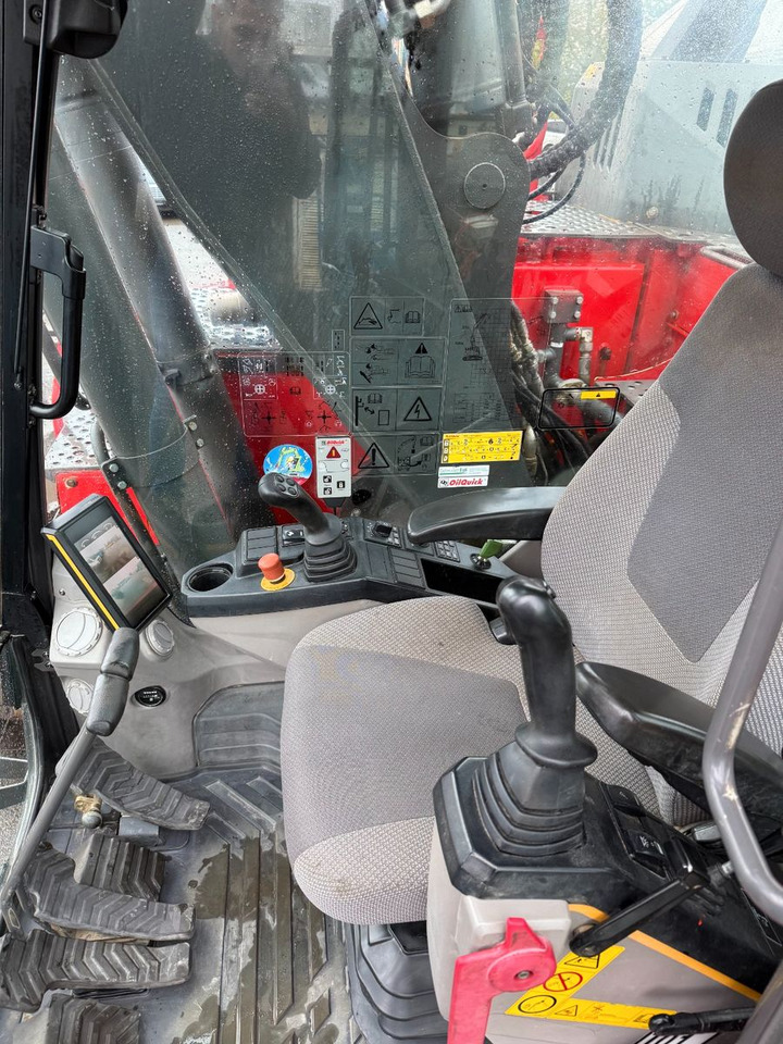 Excavadora de cadenas Volvo ECR 235 EL: foto 13