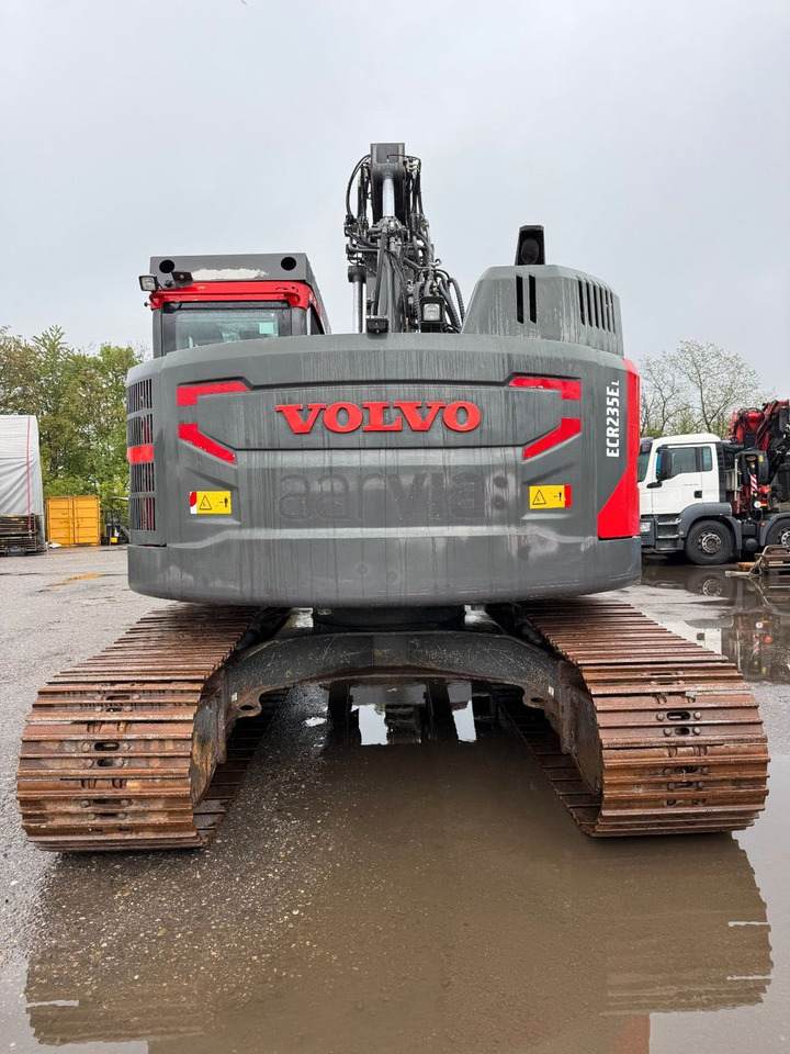 Excavadora de cadenas Volvo ECR 235 EL: foto 6