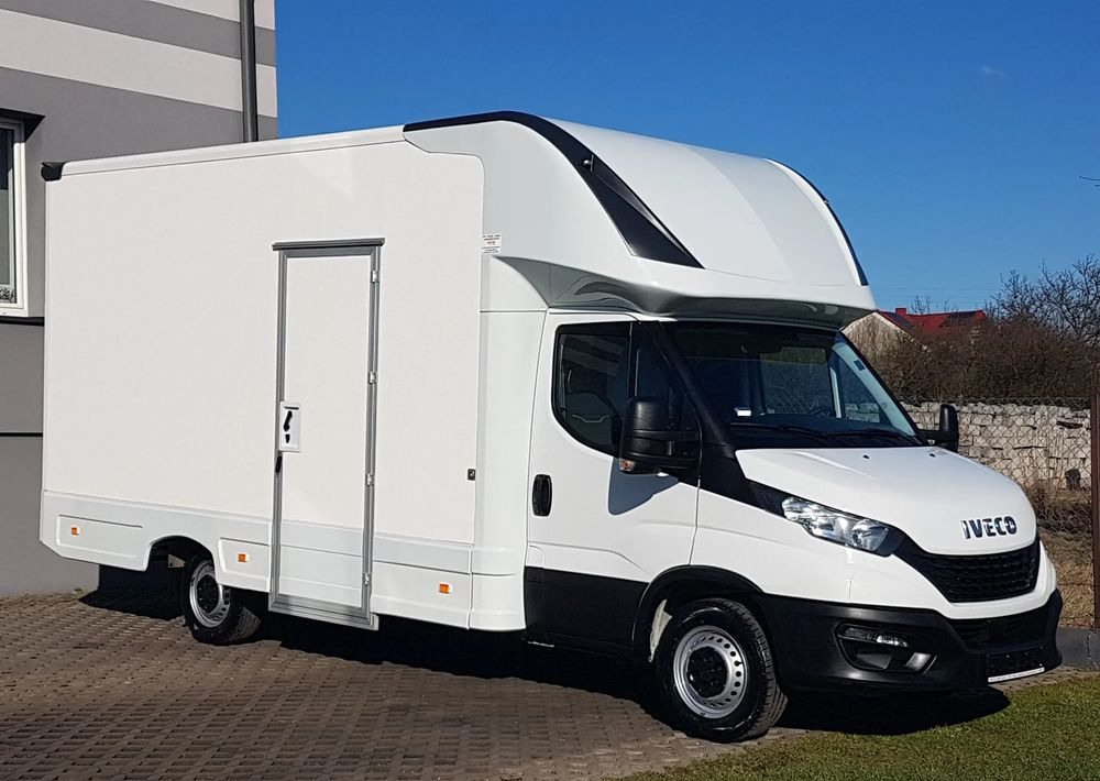 Iveco DAILY KONTENER NISKOPODŁOGOWY 4,43x2,23x2,42 SKLEP FOODTRUCK BAR KLIMA KONIOWÓZ KAMPER - Camión tienda: foto 1 Iveco DAILY KONTENER NISKOPODŁOGOWY 4,43x2,23x2,42 SKLEP FOODTRUCK BAR KLIMA KONIOWÓZ KAMPER - Camión tienda: foto 1