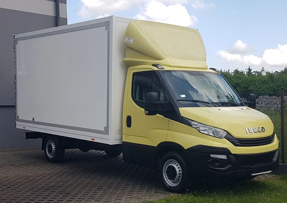 Iveco Daily 8EP KONTENER 4,14x2,21x2,20 KLIMA MANUAL KRAJOWY DMC 3500KG - Furgoneta caja cerrada: foto 1 Iveco Daily 8EP KONTENER 4,14x2,21x2,20 KLIMA MANUAL KRAJOWY DMC 3500KG - Furgoneta caja cerrada: foto 1