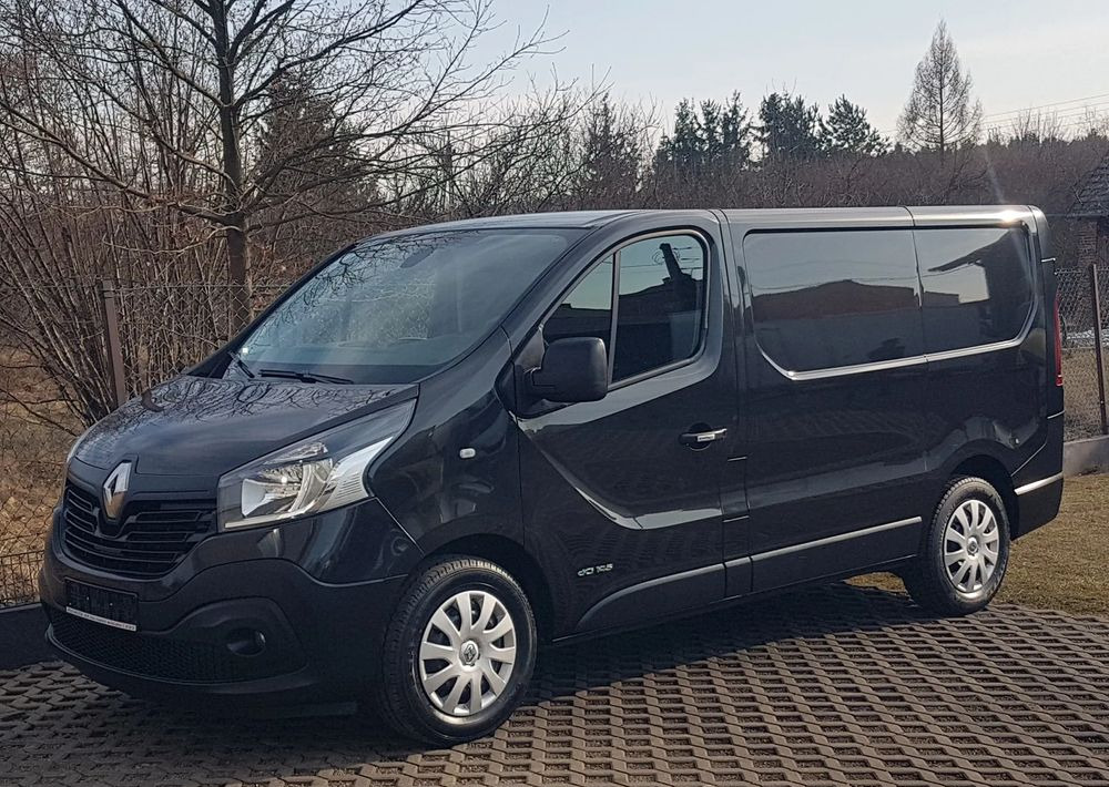 Renault TRAFIC KLIMA TEMPOMAT 1,6 DCI 145 BLASZAK VAN FURGON KRAJOWY L1H1 - Furgoneta pequeña: foto 2 Renault TRAFIC KLIMA TEMPOMAT 1,6 DCI 145 BLASZAK VAN FURGON KRAJOWY L1H1 - Furgoneta pequeña: foto 2