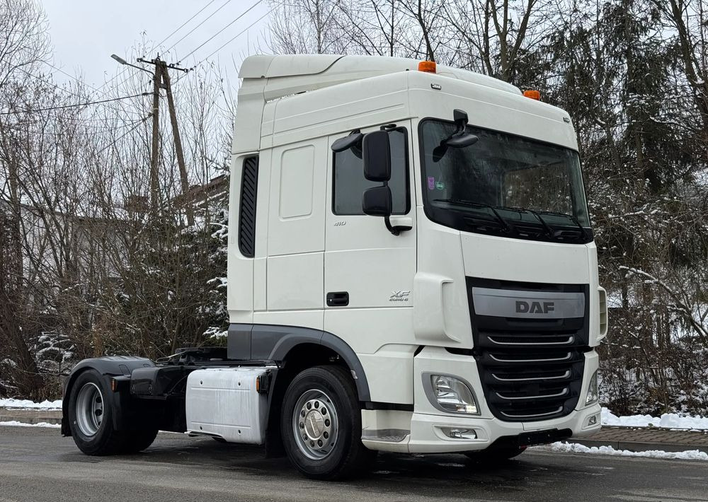 DAF * DAF XF 106 * SPROWADZONY * SUPER STAN CIĄGNIK SIODŁOWY Euro 6 - Cabeza tractora: foto 3 DAF * DAF XF 106 * SPROWADZONY * SUPER STAN CIĄGNIK SIODŁOWY Euro 6 - Cabeza tractora: foto 3