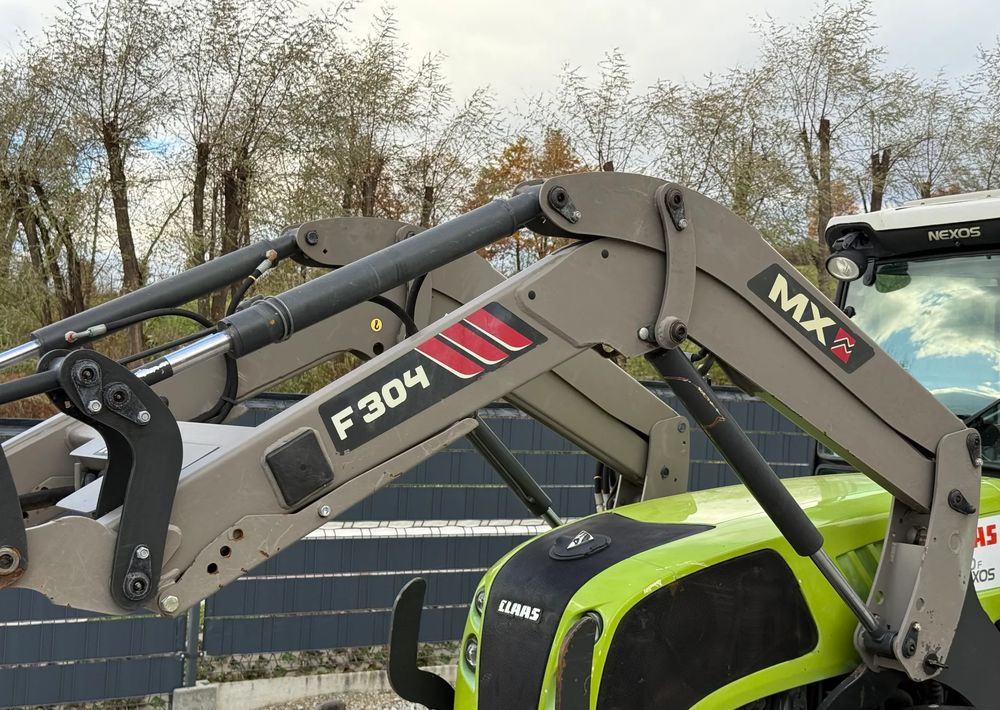 Claas * 240 F NEXOS CLAAS * 4x4 * Sadowniczy * Tur MX F304 * TUZ * Wałek WOM* Ciągnik * Traktor * - Tractor: foto 4 Claas * 240 F NEXOS CLAAS * 4x4 * Sadowniczy * Tur MX F304 * TUZ * Wałek WOM* Ciągnik * Traktor * - Tractor: foto 4