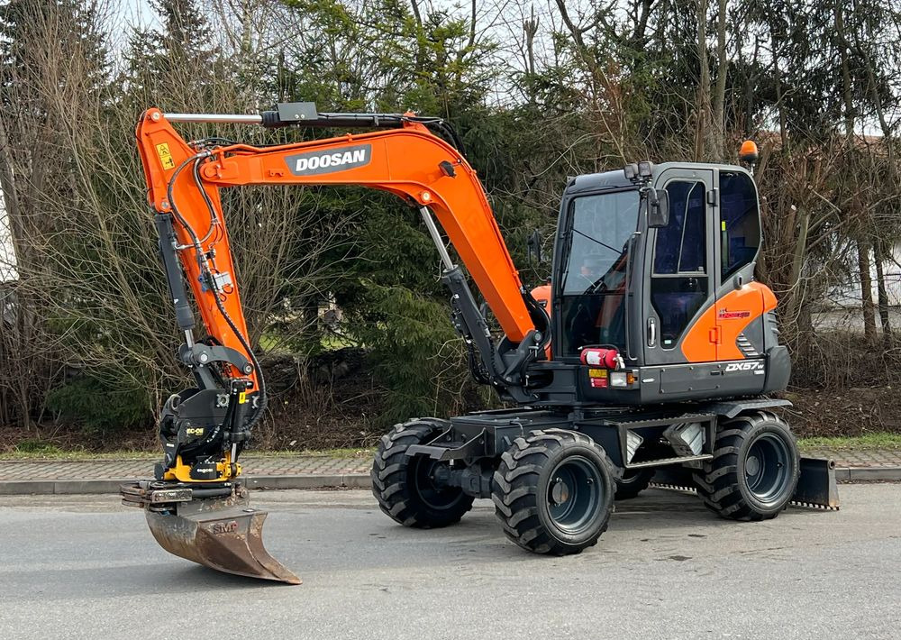 Excavadora de ruedas Doosan DOOSAN DX57W *ROTOTILT* 2200 Motogodzin * Jak Nowa * Sprowadzona * Stan Perfekcyjny: foto 1