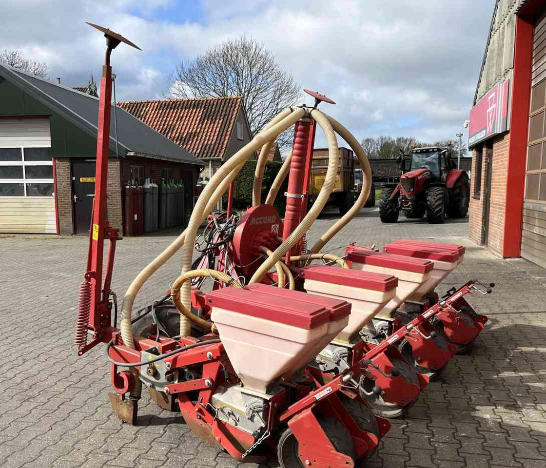 Accord Optima maiszaaimachine zaaimachines - Sembradora de precisión: foto 4 Accord Optima maiszaaimachine zaaimachines - Sembradora de precisión: foto 4