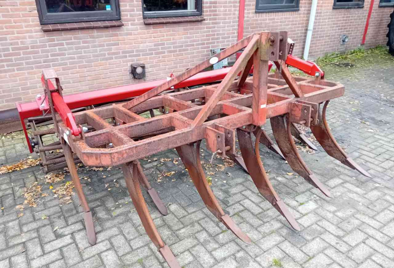 Evers Garron LT-11 vaste tand cultivator grondbewerking - Cultivador: foto 1 Evers Garron LT-11 vaste tand cultivator grondbewerking - Cultivador: foto 1