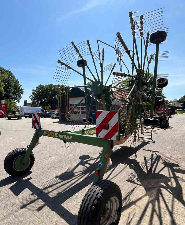 Krone Swadro 900 zwadhark weidebouwmachines - Henificadora: foto 4 Krone Swadro 900 zwadhark weidebouwmachines - Henificadora: foto 4