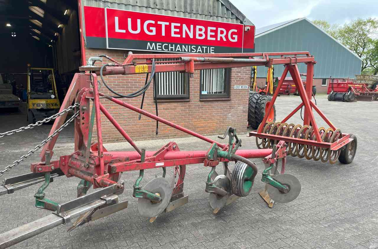 Kverneland 4 schaar ploeg + Evers vorenpakker grondbewerking - Arado: foto 2 Kverneland 4 schaar ploeg + Evers vorenpakker grondbewerking - Arado: foto 2