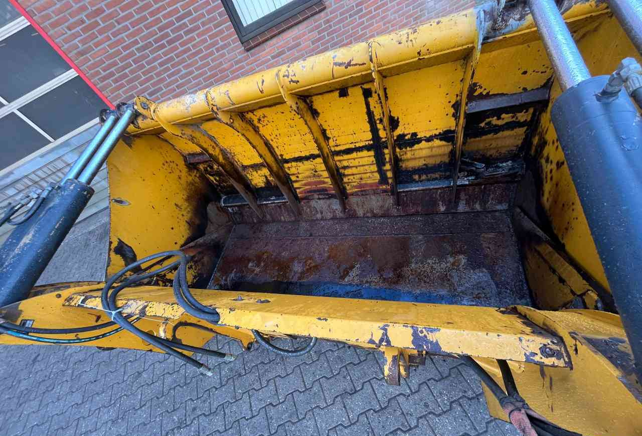 Mammut Kuilhapper, JCB Q-Fit, voermachines. - Equipo para silos: foto 5 Mammut Kuilhapper, JCB Q-Fit, voermachines. - Equipo para silos: foto 5