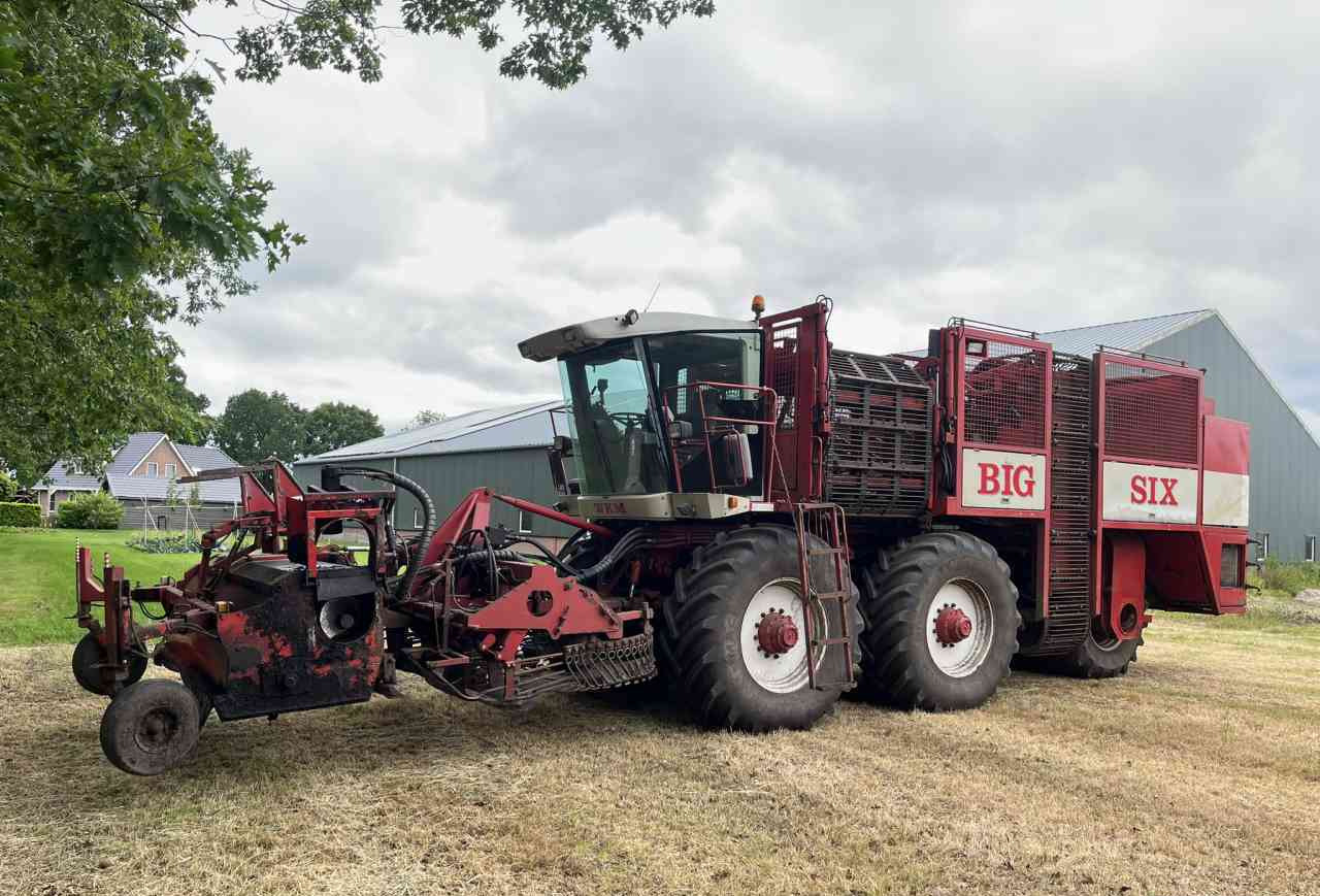 WKM Agrifac WKM BIG SIX Bietenrooier, rooimachines, oogstmachines. - Cosechadoras de remolacha: foto 1 WKM Agrifac WKM BIG SIX Bietenrooier, rooimachines, oogstmachines. - Cosechadoras de remolacha: foto 1