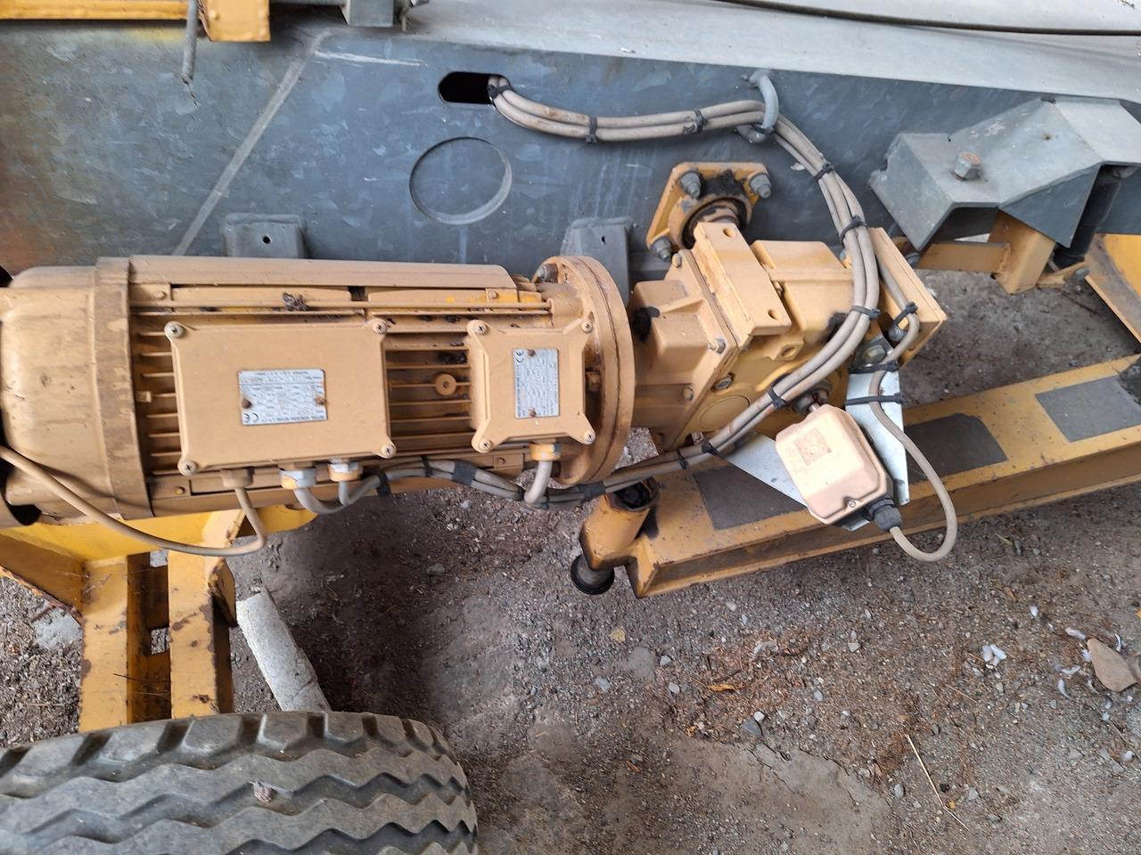 POTAIN HD10A - Grúa automontante: foto 5 POTAIN HD10A - Grúa automontante: foto 5