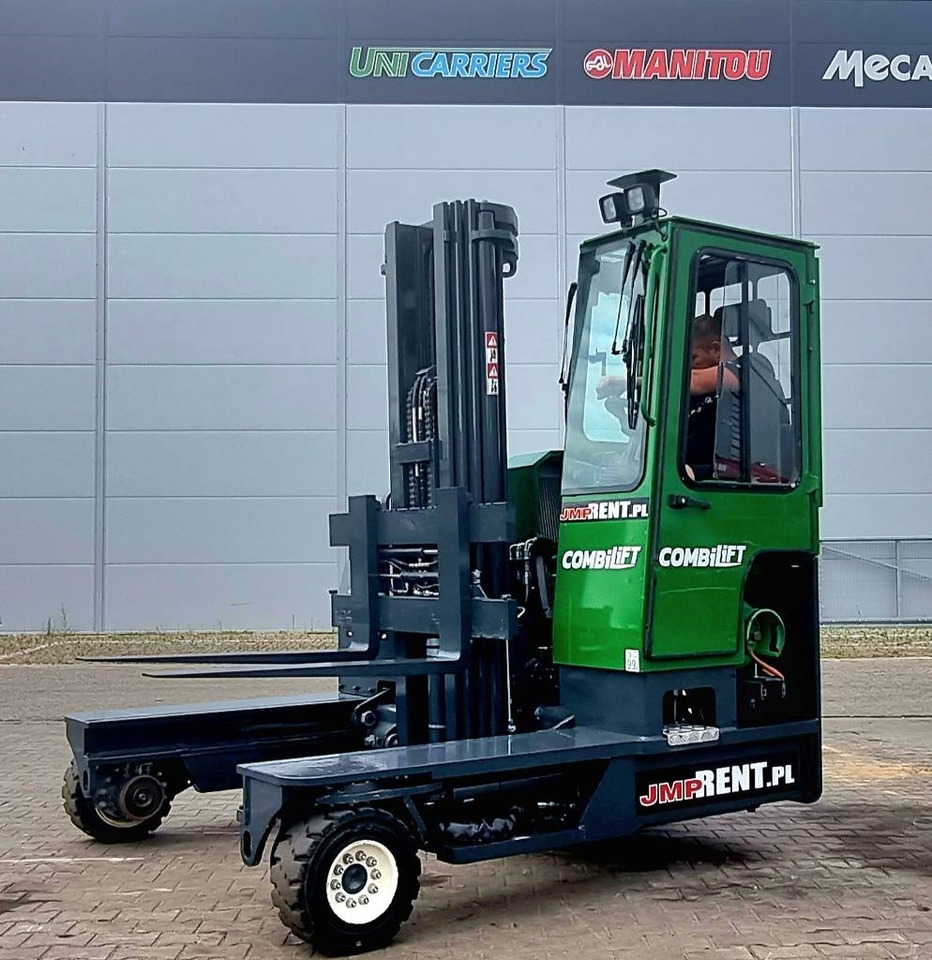 Combilift C 4000 LPG DEMO 196hrs - Carretilla de 4 vías: foto 1 Combilift C 4000 LPG DEMO 196hrs - Carretilla de 4 vías: foto 1