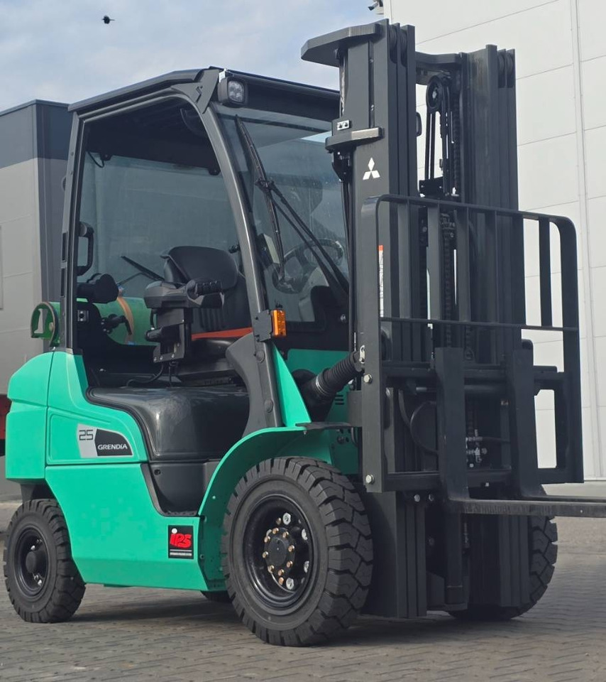 Mitsubishi FG 25 N DEMO like NEW - Carretilla elevadora de gas: foto 5 Mitsubishi FG 25 N DEMO like NEW - Carretilla elevadora de gas: foto 5