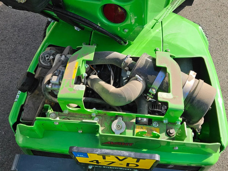 Minicargadora de cadenas Avant 528: foto 17