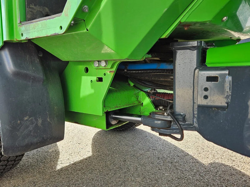 Minicargadora de cadenas Avant 528: foto 19