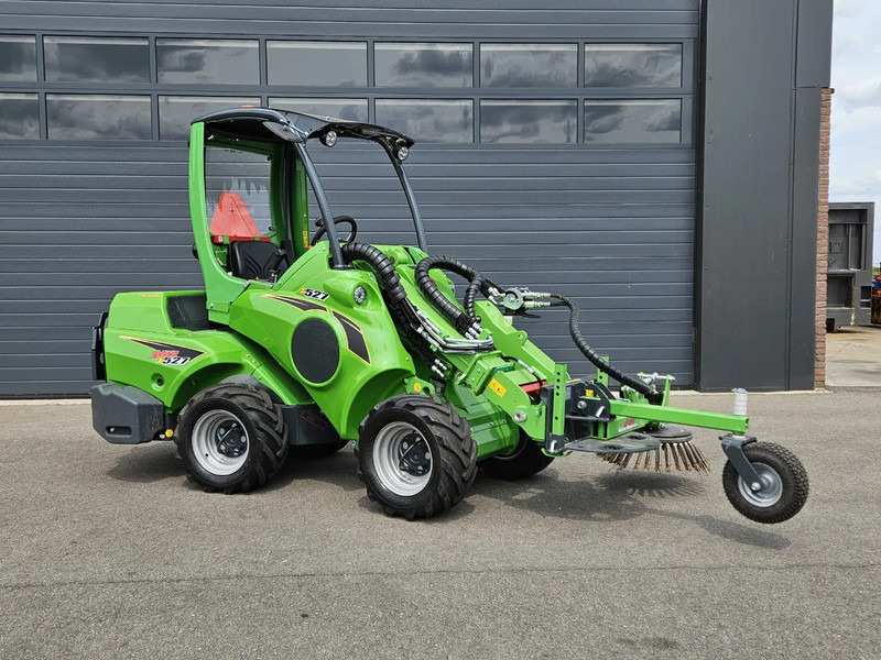 Avant E527 Rental mini-shovel - Minicargadora de cadenas: foto 1 Avant E527 Rental mini-shovel - Minicargadora de cadenas: foto 1