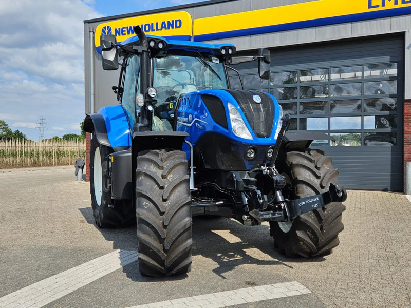 Tractor New Holland T7.210 Range command 50 km/h: foto 6 Tractor New Holland T7.210 Range command 50 km/h: foto 6