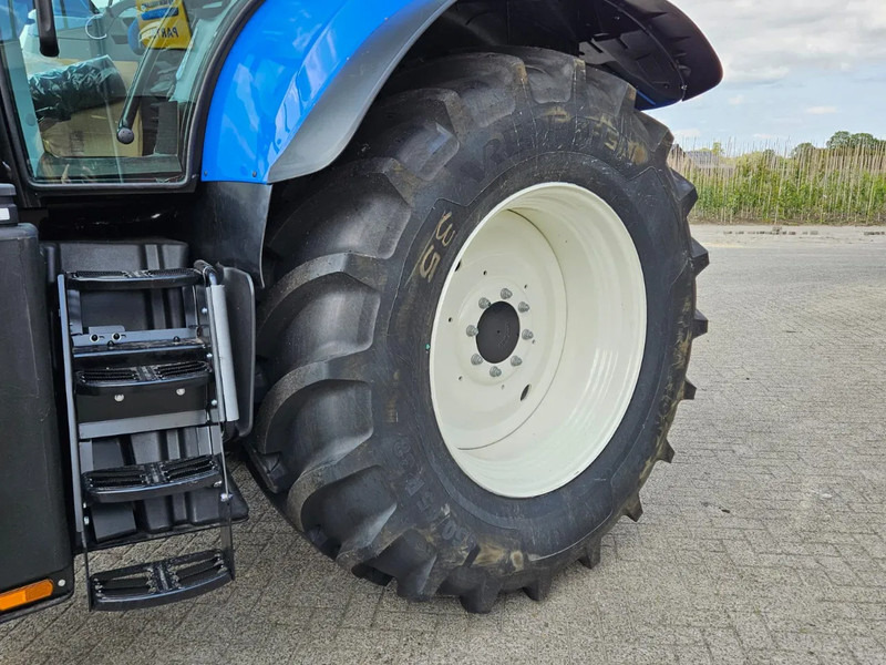 Tractor New Holland T7.210 Range command 50 km/h: foto 14 Tractor New Holland T7.210 Range command 50 km/h: foto 14