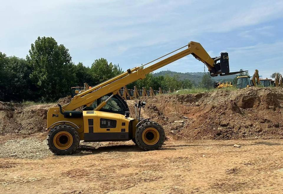 NEW MAXUS Telehandler Warranty НОВИЙ MAXUS Телескопічний навантажувач Гарантія NOWY MAXUS ładowarka teleskopowa widłowy Gwarancja - Manipulador telescópico: foto 1 NEW MAXUS Telehandler Warranty НОВИЙ MAXUS Телескопічний навантажувач Гарантія NOWY MAXUS ładowarka teleskopowa widłowy Gwarancja - Manipulador telescópico: foto 1