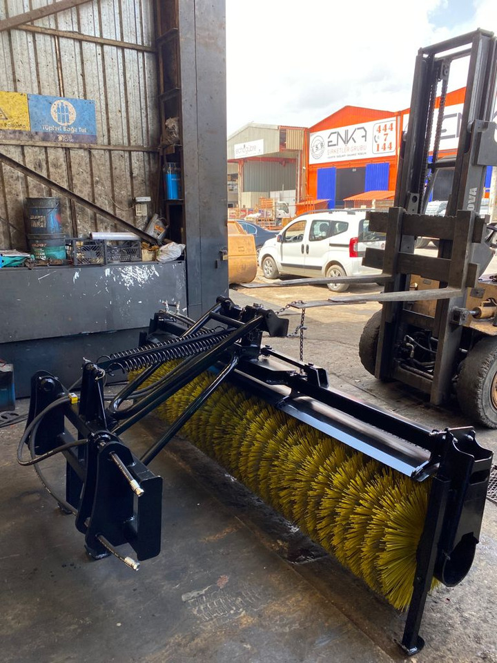 Bobcat - Barredora cucharón para Maquinaria de construcción: foto 4 Bobcat - Barredora cucharón para Maquinaria de construcción: foto 4