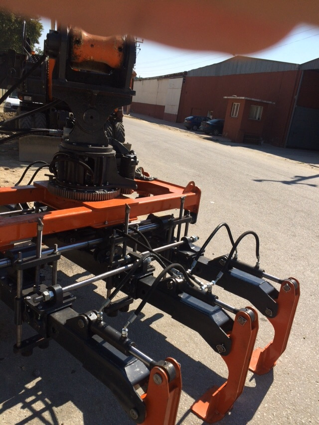 Railway attachment - Pinza de manipulación para Maquinaria de construcción: foto 2 Railway attachment - Pinza de manipulación para Maquinaria de construcción: foto 2