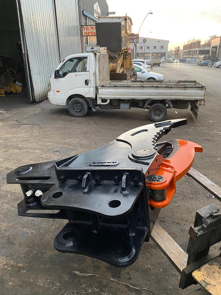 Cracker attacment - Cizalla de demolición para Maquinaria de construcción: foto 4 Cracker attacment - Cizalla de demolición para Maquinaria de construcción: foto 4