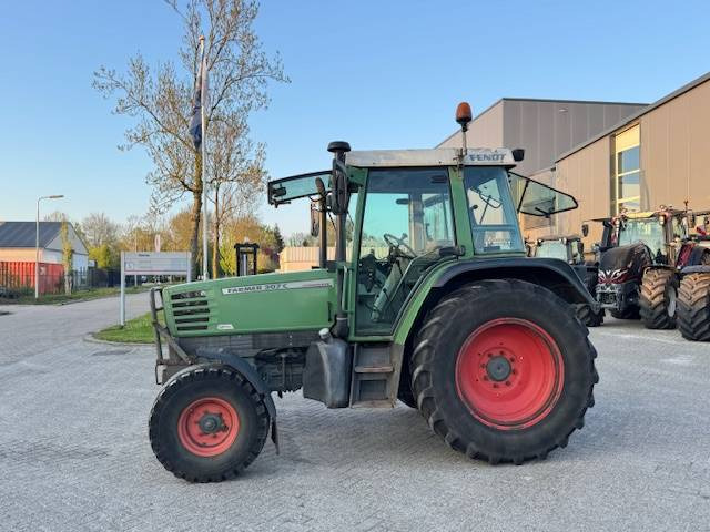 Fendt 307c 2wd - Tractor: foto 1 Fendt 307c 2wd - Tractor: foto 1