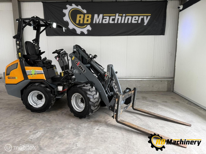 Giant G2200E - Cargadora de ruedas: foto 1 Giant G2200E - Cargadora de ruedas: foto 1