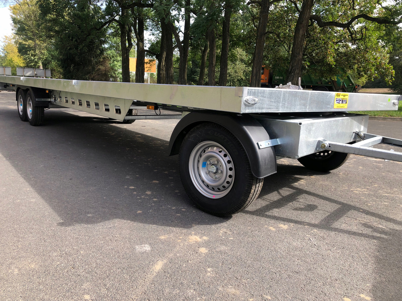 PRZYCZEPA OBROTNICA PLATFORMA 8m 3500 KG / TURNTABLE PLATFORM TRAILER 8m 3500 KG - Remolque plataforma/ Caja abierta: foto 5 PRZYCZEPA OBROTNICA PLATFORMA 8m 3500 KG / TURNTABLE PLATFORM TRAILER 8m 3500 KG - Remolque plataforma/ Caja abierta: foto 5