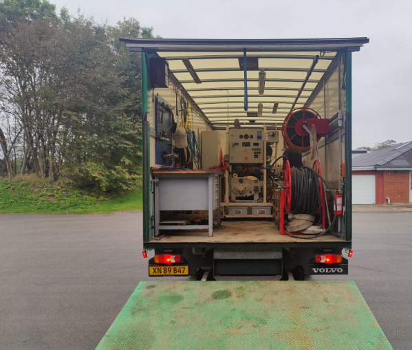 Volvo Industrial pressure washer - Vehículo municipal, Camión: foto 4 Volvo Industrial pressure washer - Vehículo municipal, Camión: foto 4