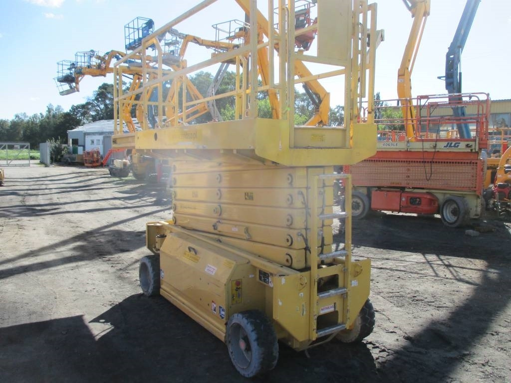 HAB S142-12E2WD - Plataforma de tijeras: foto 5 HAB S142-12E2WD - Plataforma de tijeras: foto 5