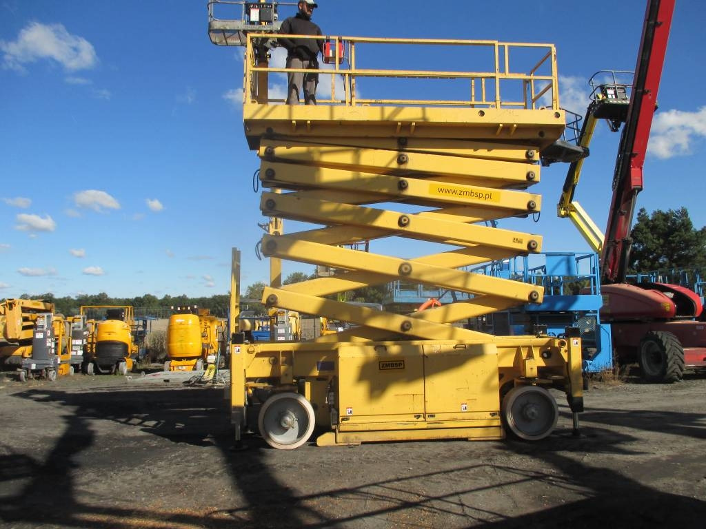 HAB S225-12E4WD - Plataforma de tijeras: foto 1 HAB S225-12E4WD - Plataforma de tijeras: foto 1