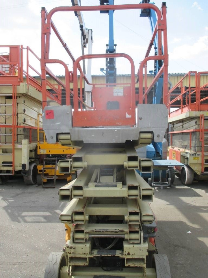 Plataforma de tijeras JLG 3246 ES: foto 7