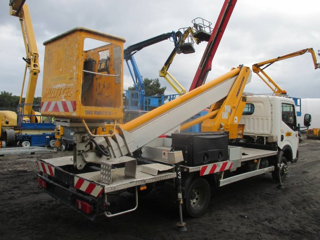 Multitel MT 202 - Camión con plataforma elevadora: foto 3 Multitel MT 202 - Camión con plataforma elevadora: foto 3