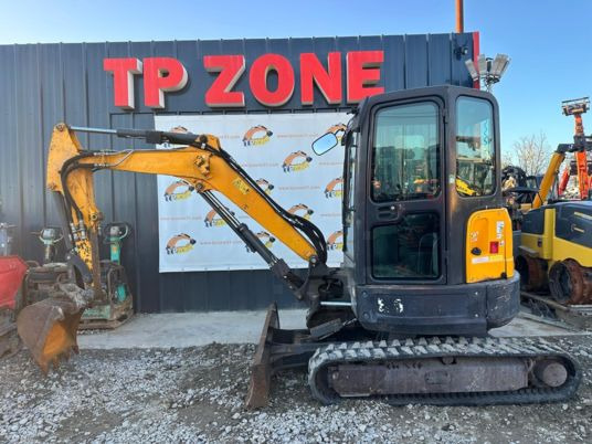 Bobcat E35 à 22 500 € HT - Miniexcavadora: foto 2 Bobcat E35 à 22 500 € HT - Miniexcavadora: foto 2