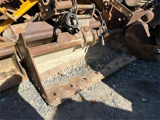 Godet inclinable S60 - Cazo: foto 1 Godet inclinable S60 - Cazo: foto 1