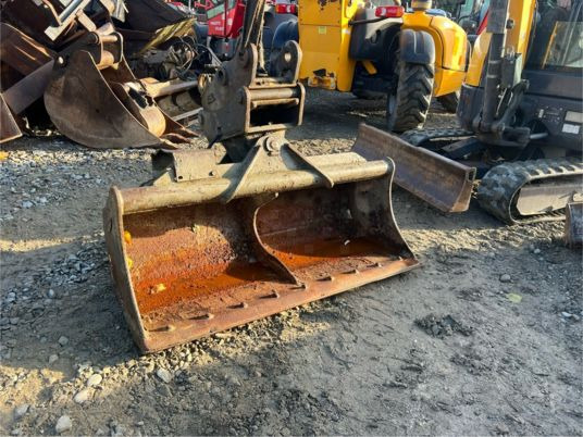 Godet inclinable Volvo S50 - Cazo para excavadora: foto 2 Godet inclinable Volvo S50 - Cazo para excavadora: foto 2