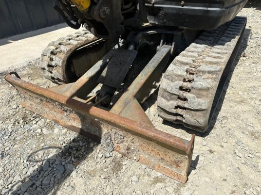 Miniexcavadora Kubota KX61-3 à 18500 € HT: foto 8
