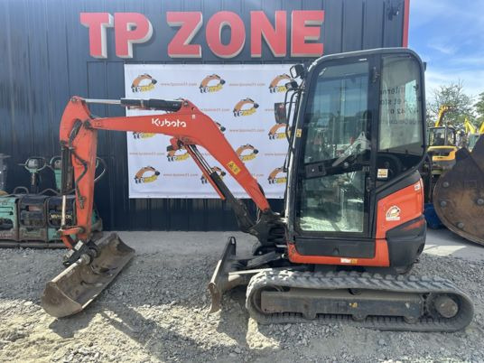 Kubota U27-4 Cabine à 23500€ HT - Miniexcavadora: foto 4 Kubota U27-4 Cabine à 23500€ HT - Miniexcavadora: foto 4