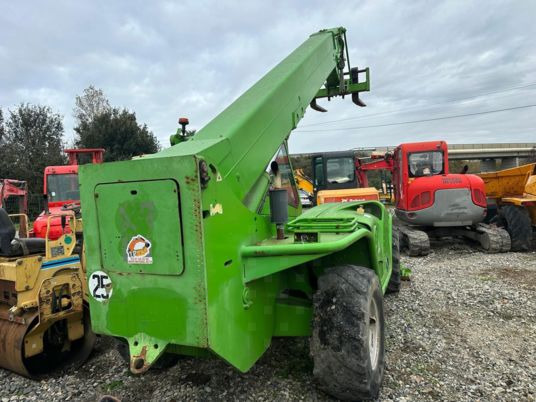 Merlo P40.14K à 21500 € HT - Manipulador telescópico: foto 4 Merlo P40.14K à 21500 € HT - Manipulador telescópico: foto 4