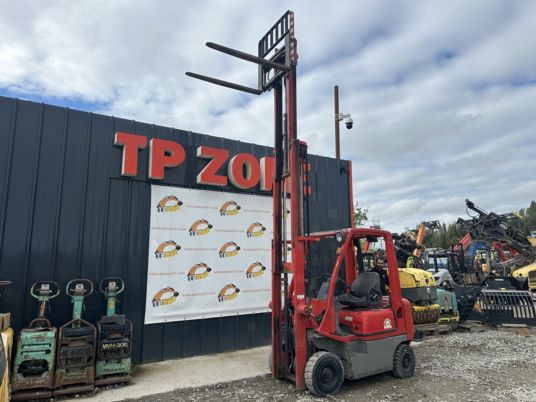 Nissan CHARIOT DIESEL 1T5 à 10500 € HT - Carretilla elevadora diésel: foto 4 Nissan CHARIOT DIESEL 1T5 à 10500 € HT - Carretilla elevadora diésel: foto 4