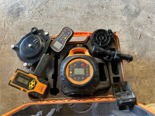 Niveau laser rotatif automatique GEO FENNEL - Equipo de construcción: foto 2 Niveau laser rotatif automatique GEO FENNEL - Equipo de construcción: foto 2