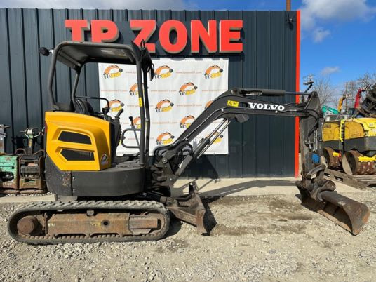 Volvo ECR25D à 23900 euros HT - Miniexcavadora: foto 1 Volvo ECR25D à 23900 euros HT - Miniexcavadora: foto 1