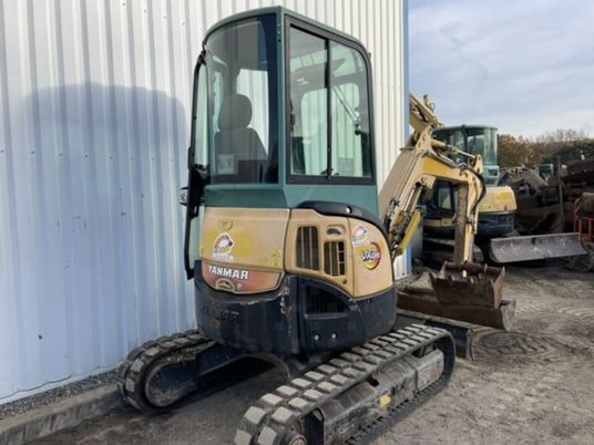 Yanmar VIO25-4 Cabine - Miniexcavadora: foto 3 Yanmar VIO25-4 Cabine - Miniexcavadora: foto 3