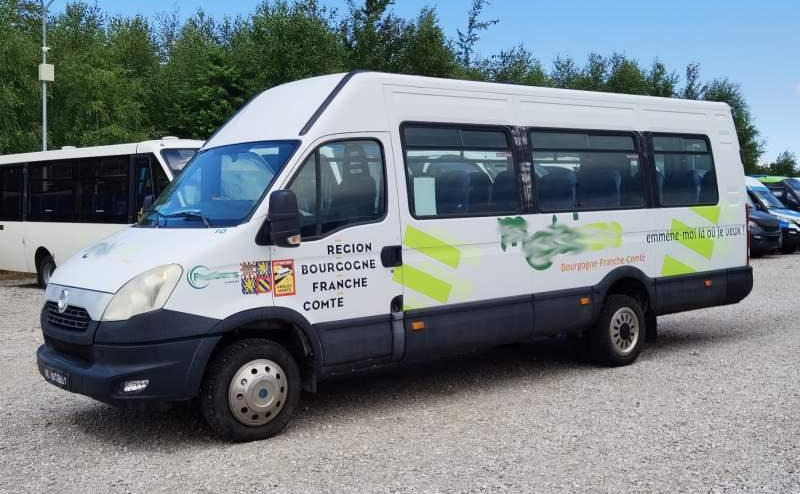 Iveco Daily 23 miejsca, KLIMA, WEBASTO - Minibús, Furgoneta de pasajeros: foto 3 Iveco Daily 23 miejsca, KLIMA, WEBASTO - Minibús, Furgoneta de pasajeros: foto 3