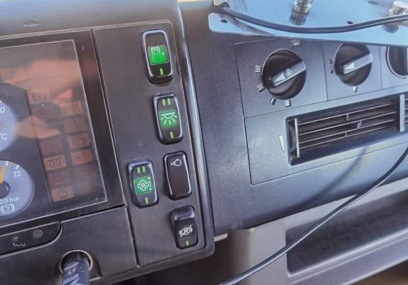 Leasing de  Mercedes-Benz Vario 813D 31+15 Mercedes-Benz Vario 813D 31+15: foto 9