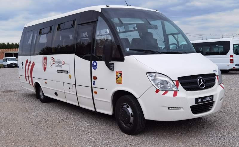 Autobús suburbano Mercedes-Benz WING VARIO 34 euro 5 *klimatyzacja*webasto*winda: foto 1