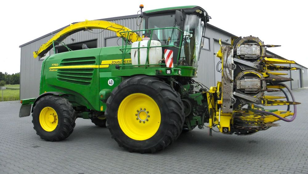 John Deere 7750 ProDrive 2008 Rok, +Kemper 375, +podbieracz do traw, Nie Malowany, Stan Bardzo Dobry - Cosechadora de forraje: foto 3 John Deere 7750 ProDrive 2008 Rok, +Kemper 375, +podbieracz do traw, Nie Malowany, Stan Bardzo Dobry - Cosechadora de forraje: foto 3