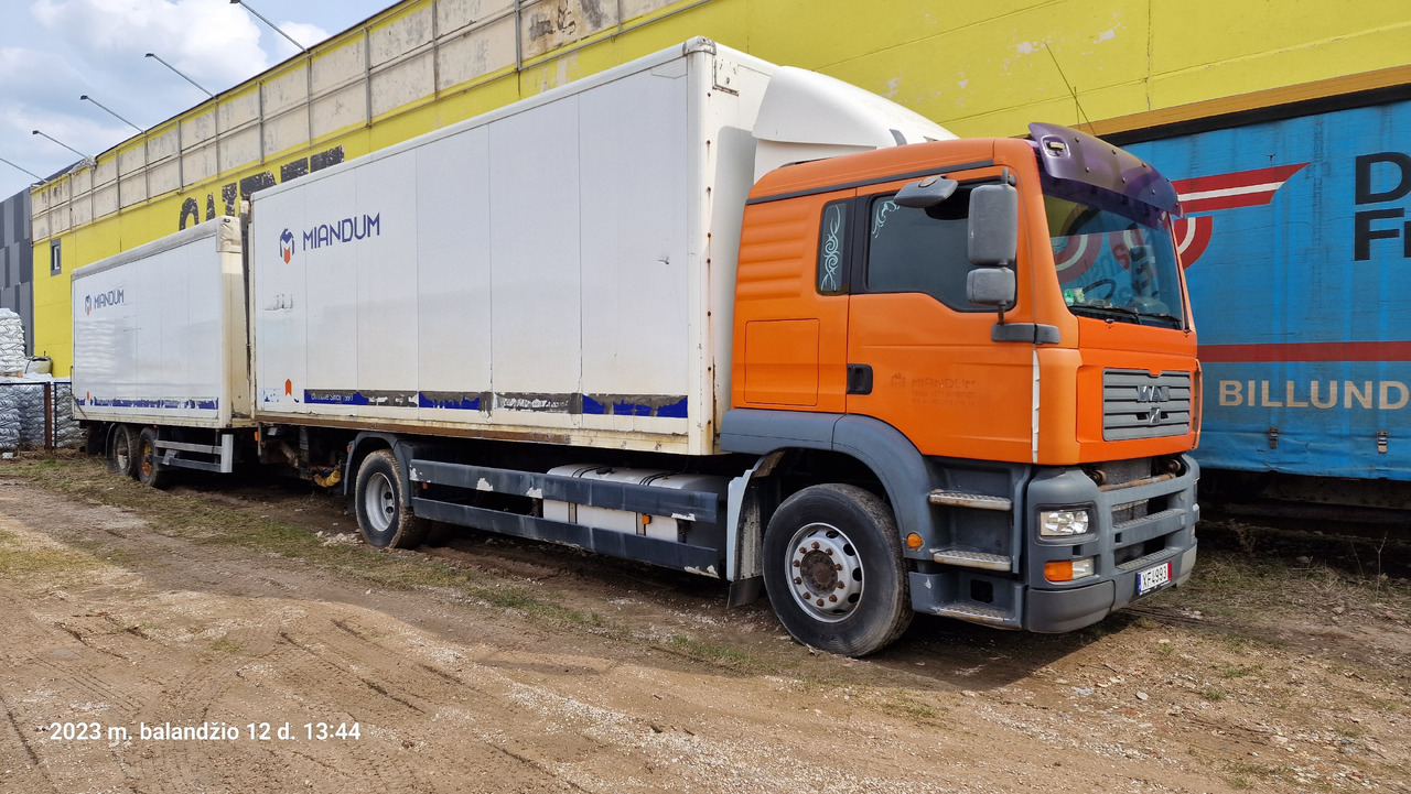 MAN TGA 18.310 - Camión caja cerrada: foto 2 MAN TGA 18.310 - Camión caja cerrada: foto 2